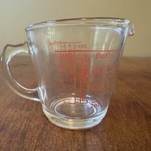 Pyrex 1 Cup Measuring Cup 508 Red Lettering Closed D Handle USA Vintage 8 Ounce